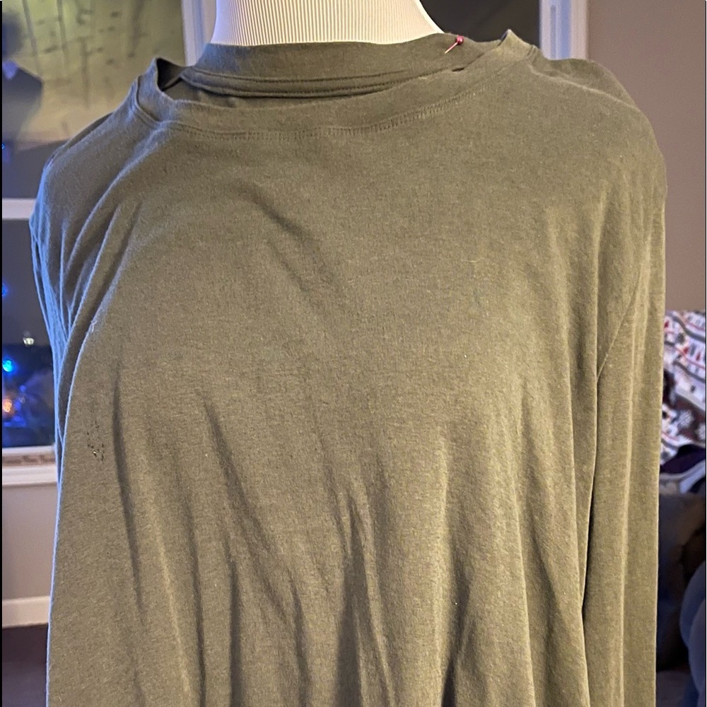 Sage green long sleeve T-shirt - C1018